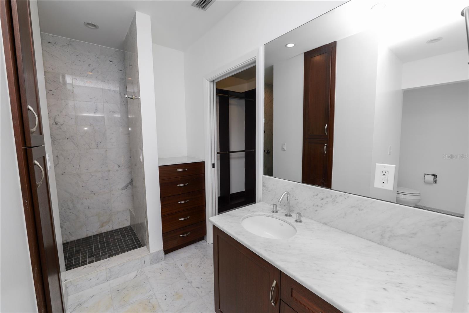405 CENTRAL AVE #210, ST PETERSBURG, FL, 33701