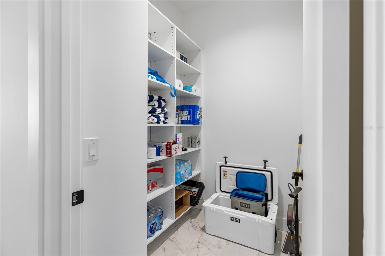 777 3RD AVE N #1702, ST PETERSBURG, FL, 33701