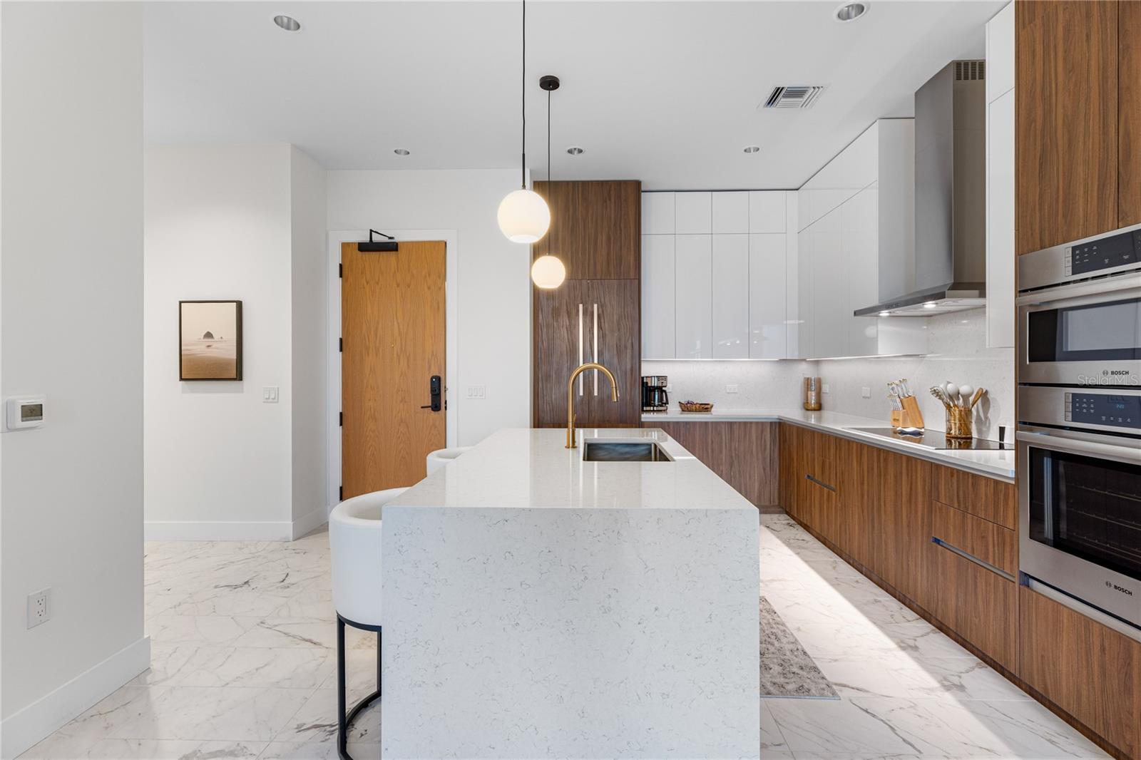 777 3RD AVE N #1702, ST PETERSBURG, FL, 33701