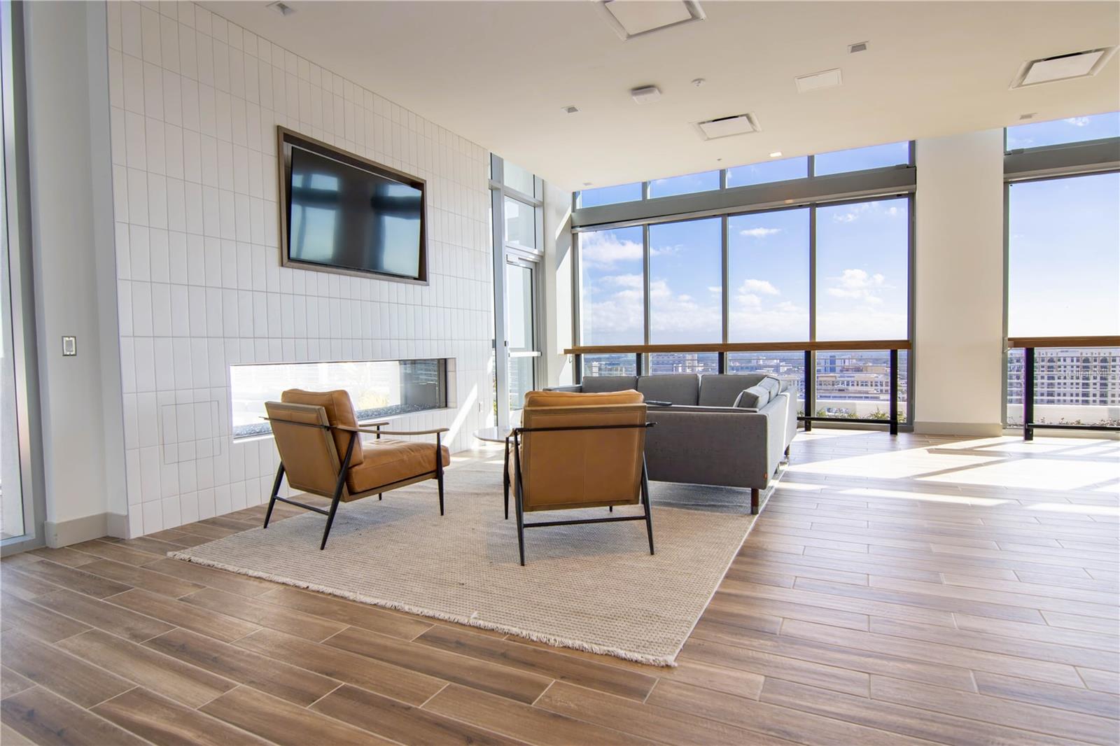 777 3RD AVE N #1702, ST PETERSBURG, FL, 33701