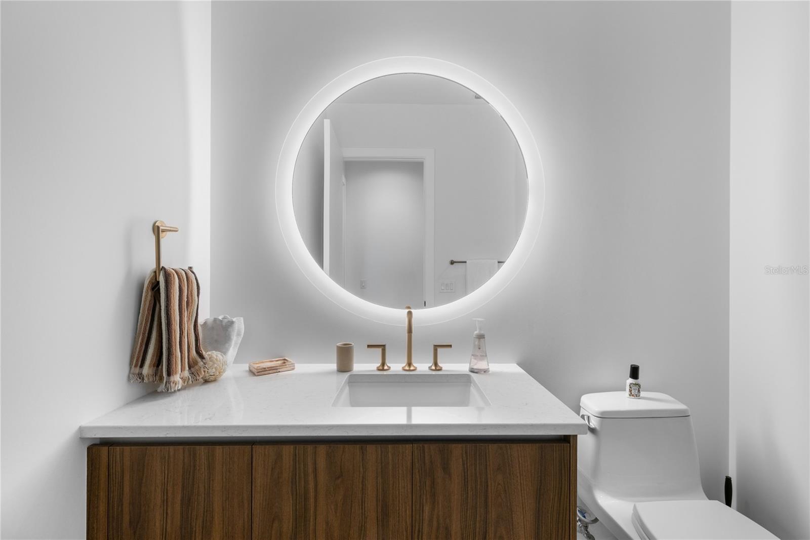 777 3RD AVE N #1702, ST PETERSBURG, FL, 33701