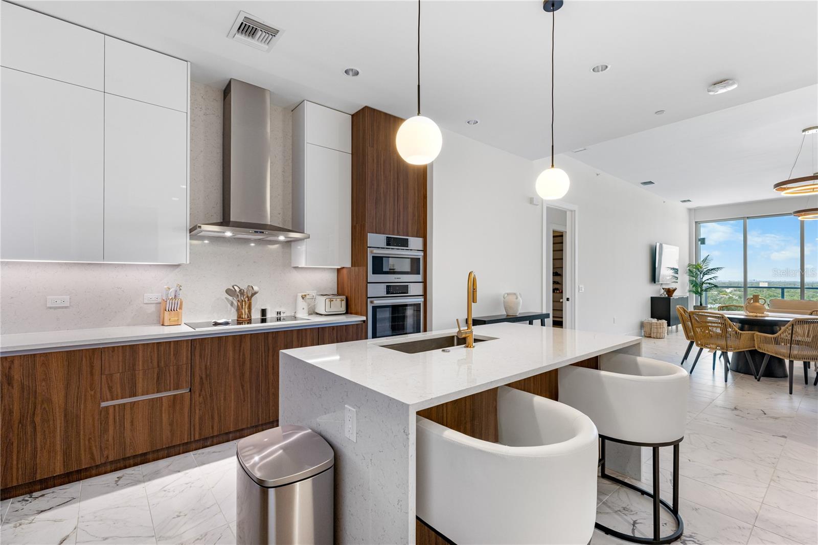 777 3RD AVE N #1702, ST PETERSBURG, FL, 33701