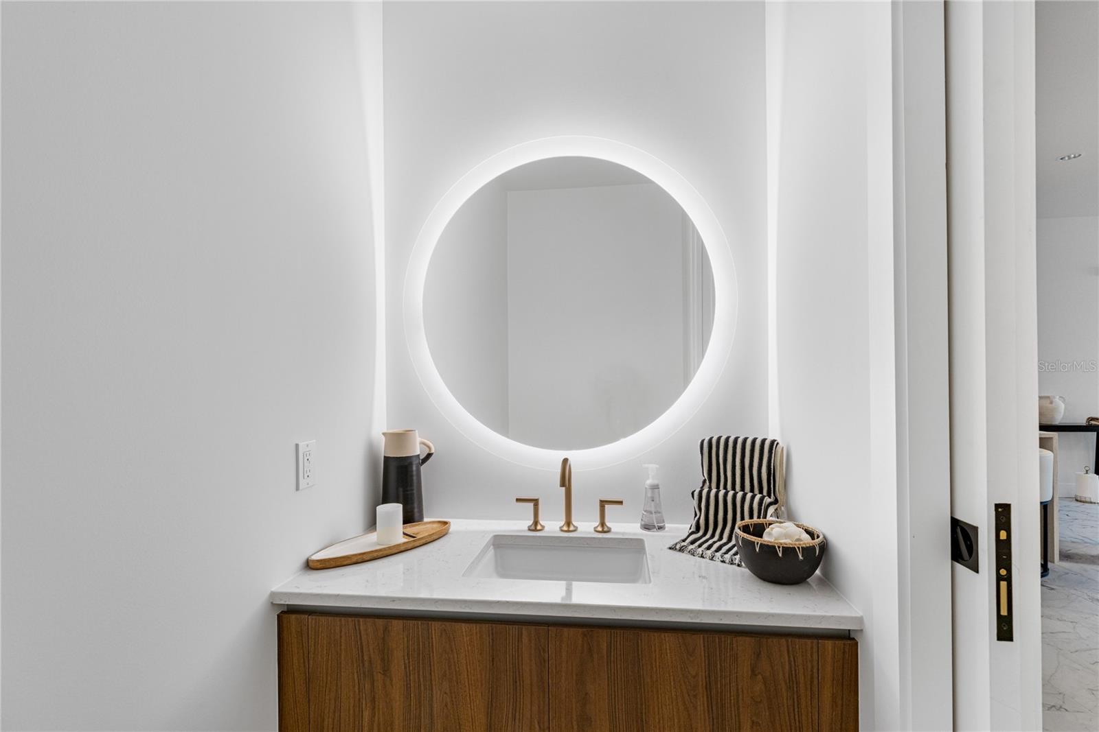 777 3RD AVE N #1702, ST PETERSBURG, FL, 33701