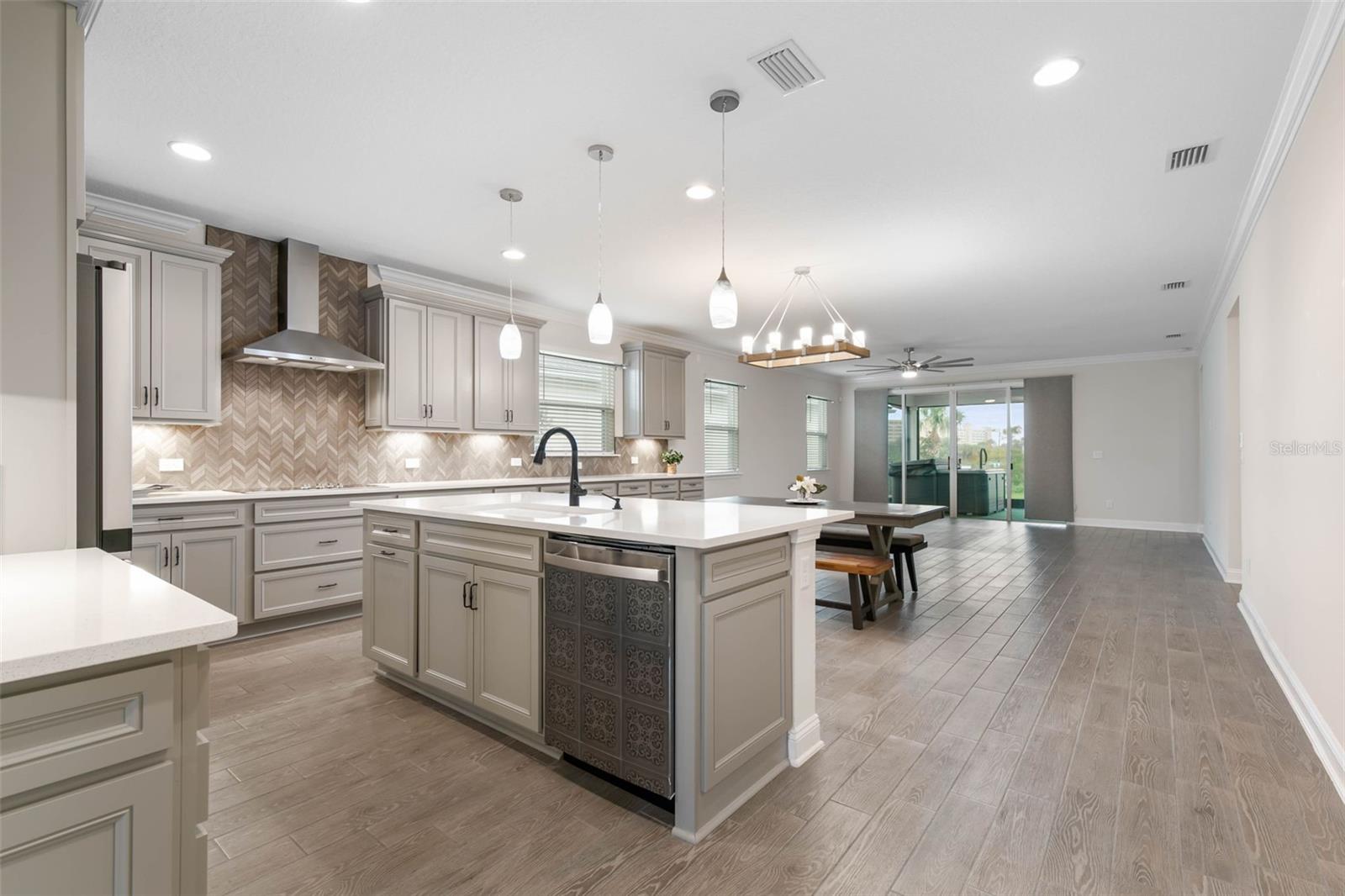 13 LAS BRISAS WAY, PALM COAST, FL, 32137