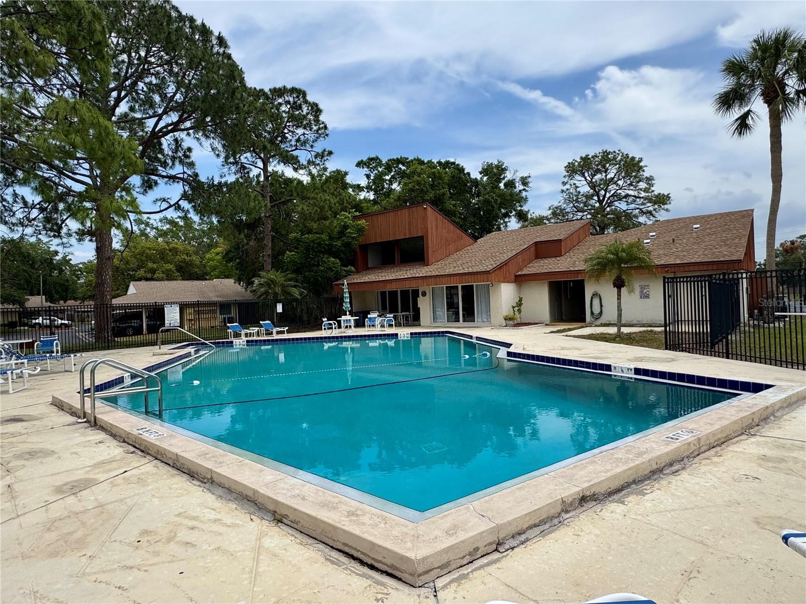 2058 SUNSET POINT RD #11, CLEARWATER, FL, 33765