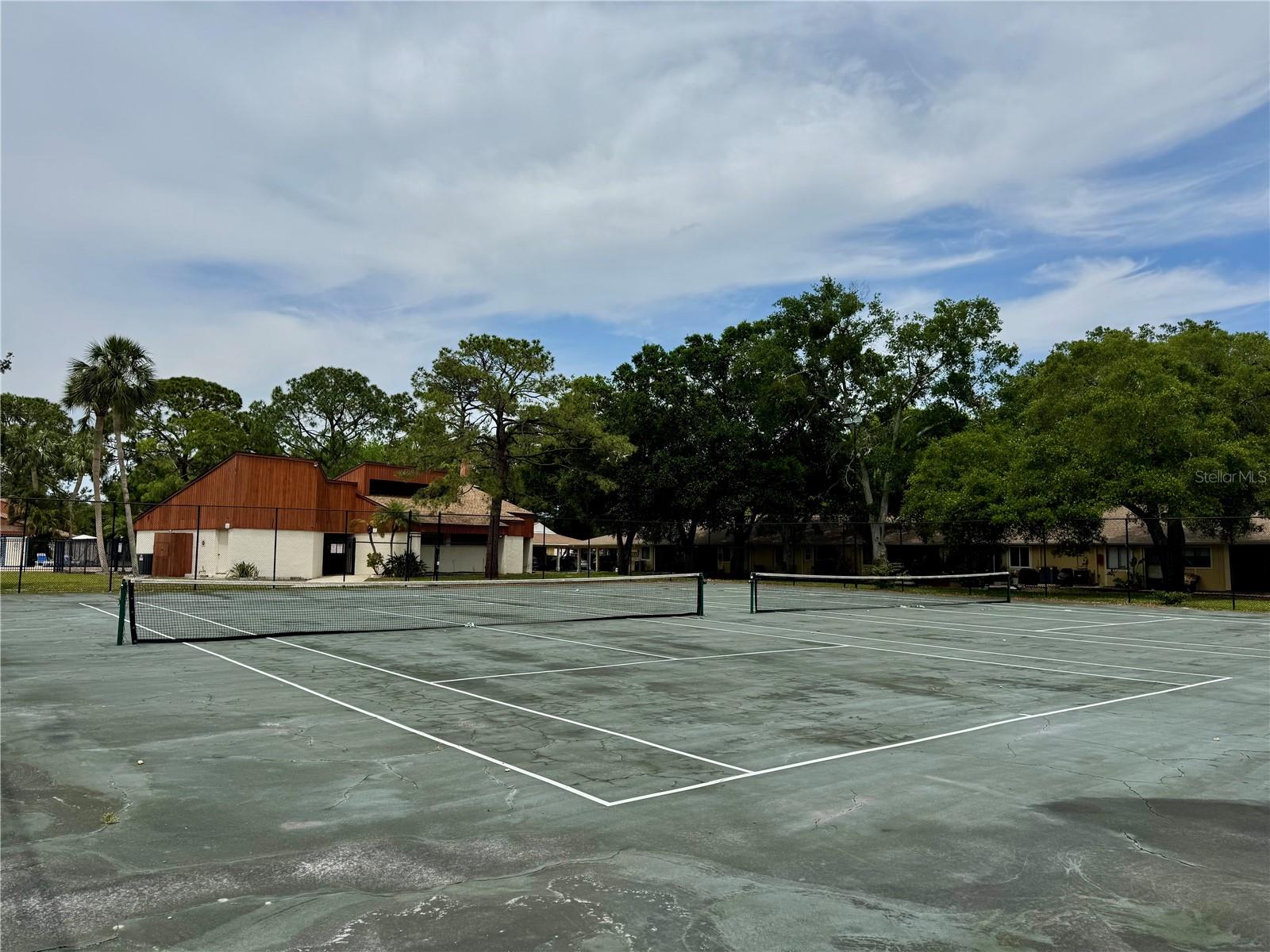 2058 SUNSET POINT RD #11, CLEARWATER, FL, 33765