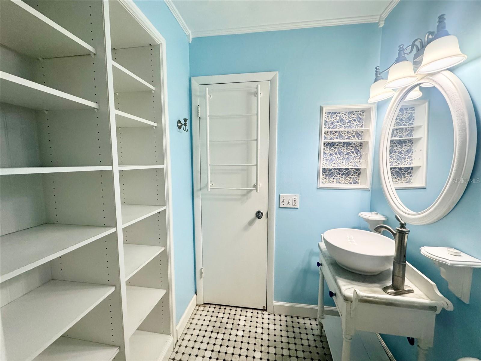 2058 SUNSET POINT RD #11, CLEARWATER, FL, 33765