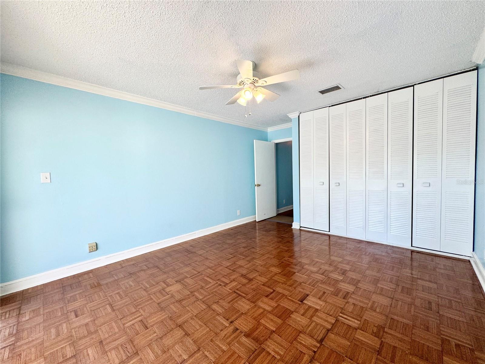 2058 SUNSET POINT RD #11, CLEARWATER, FL, 33765