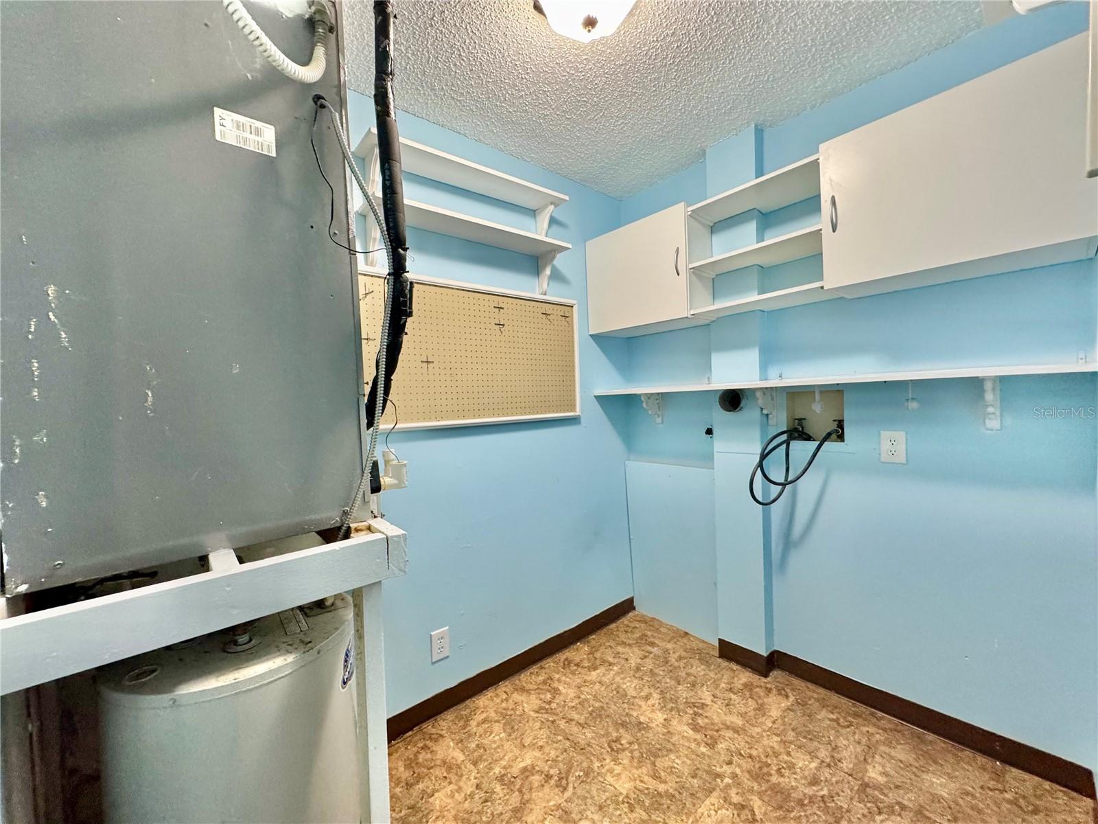 2058 SUNSET POINT RD #11, CLEARWATER, FL, 33765