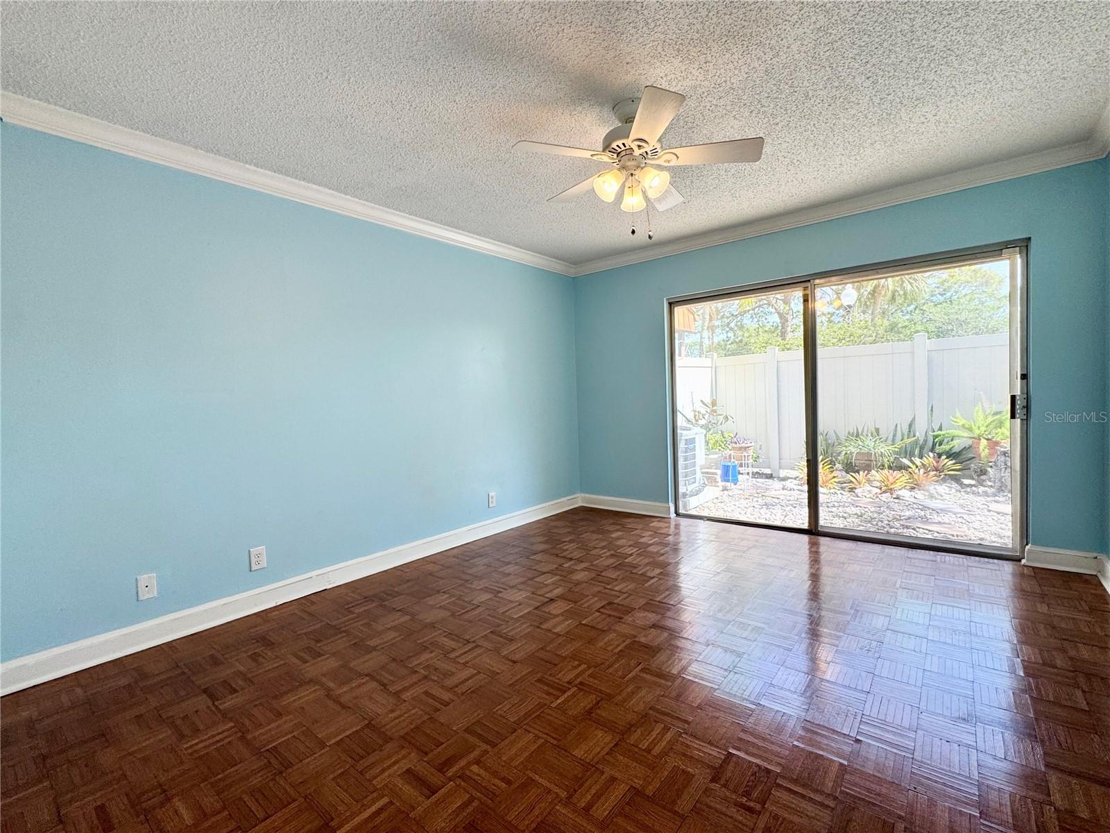 2058 SUNSET POINT RD #11, CLEARWATER, FL, 33765