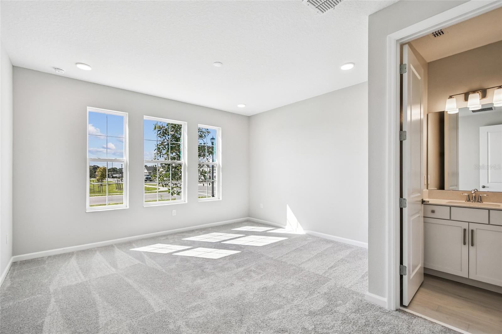 960 HAWKSNEST PT, OVIEDO, FL, 32765