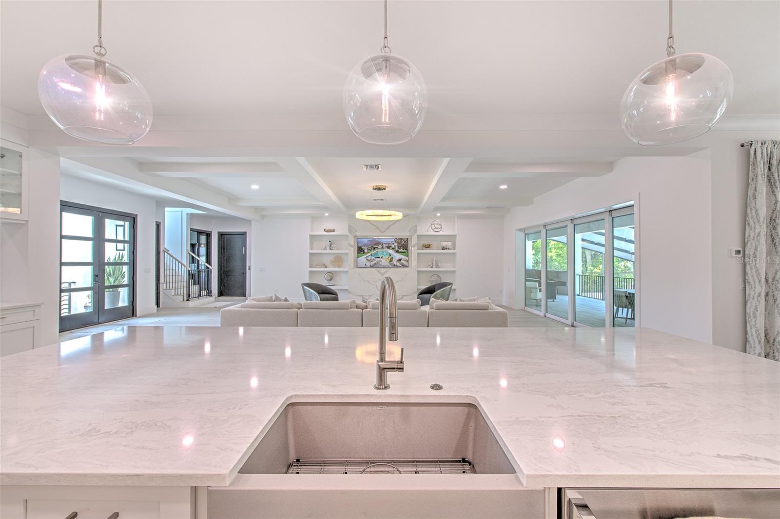 4815 W SUNSET BLVD, TAMPA, FL, 33629