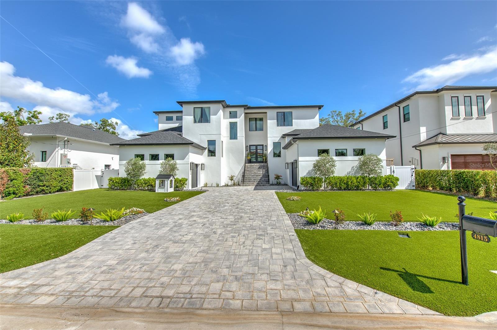 4815 W SUNSET BLVD, TAMPA, FL, 33629