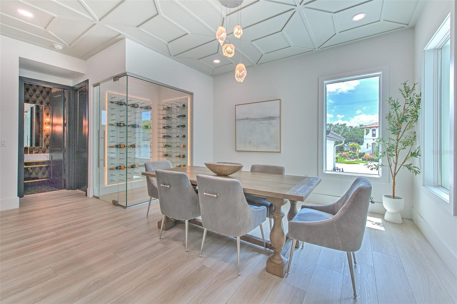 4815 W SUNSET BLVD, TAMPA, FL, 33629