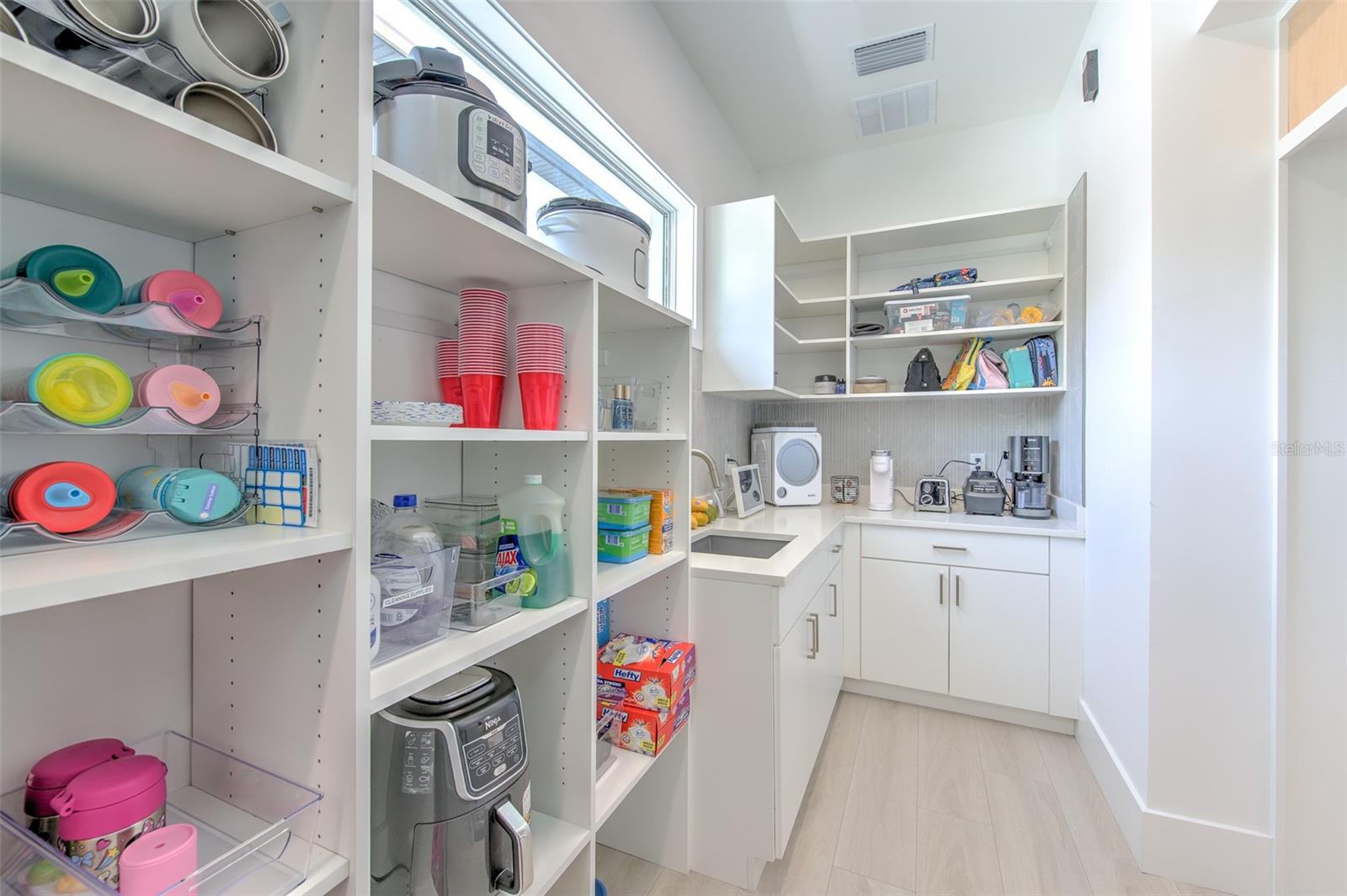 4815 W SUNSET BLVD, TAMPA, FL, 33629