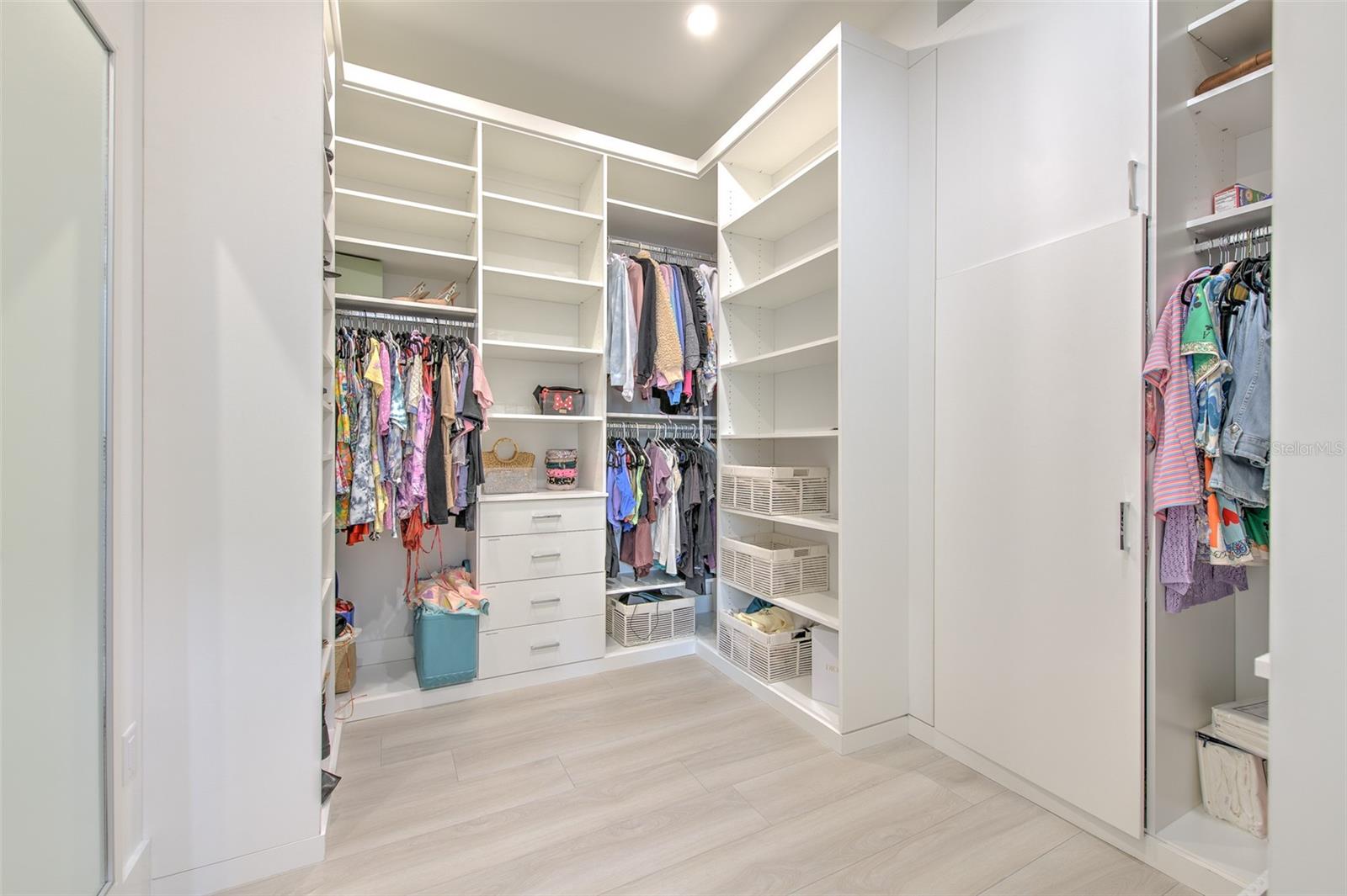 4815 W SUNSET BLVD, TAMPA, FL, 33629