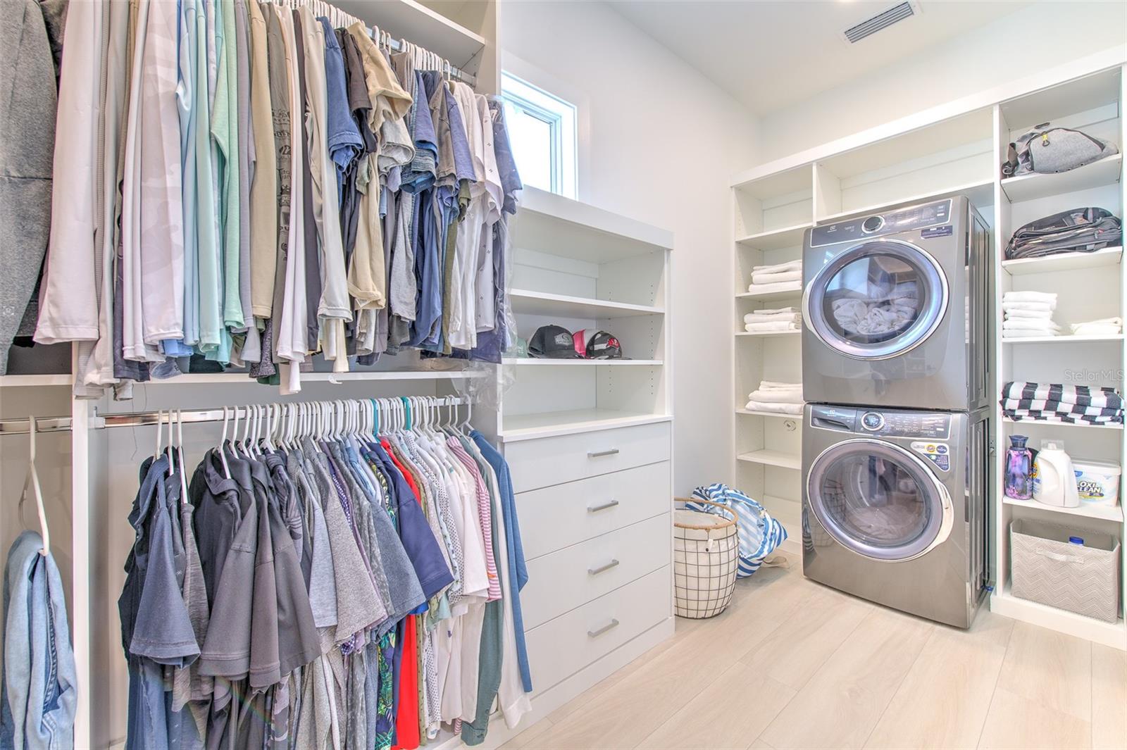 4815 W SUNSET BLVD, TAMPA, FL, 33629