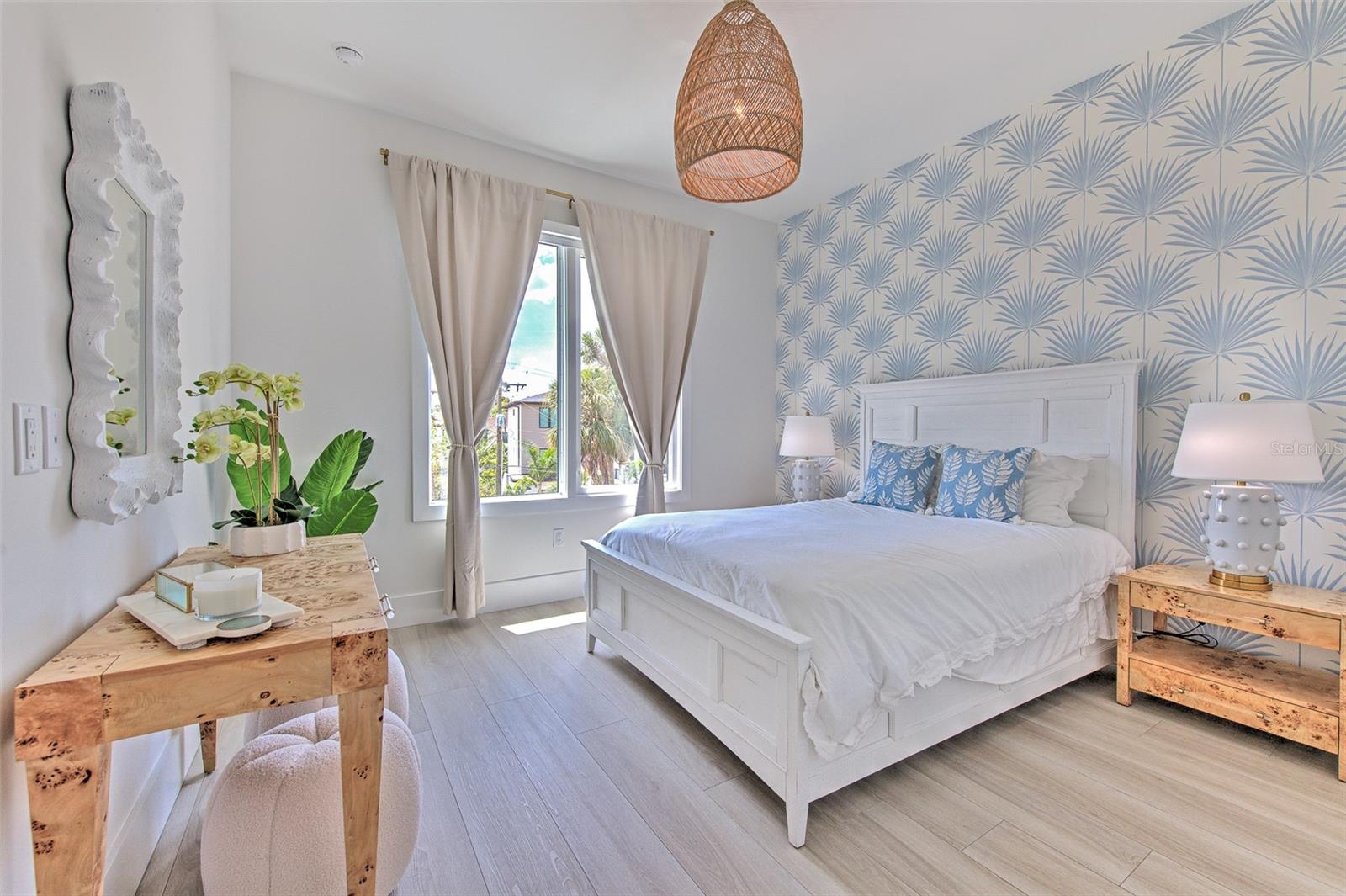 4815 W SUNSET BLVD, TAMPA, FL, 33629