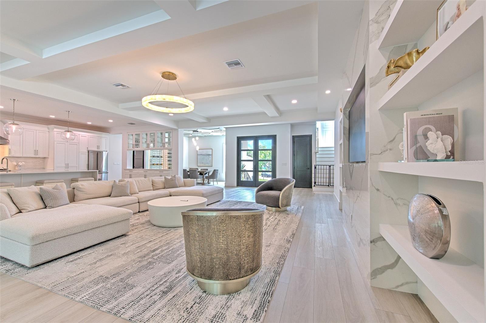 4815 W SUNSET BLVD, TAMPA, FL, 33629