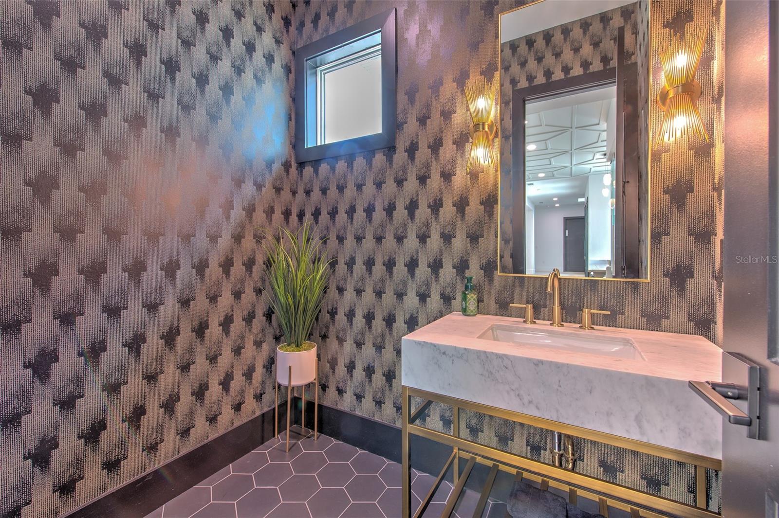 4815 W SUNSET BLVD, TAMPA, FL, 33629