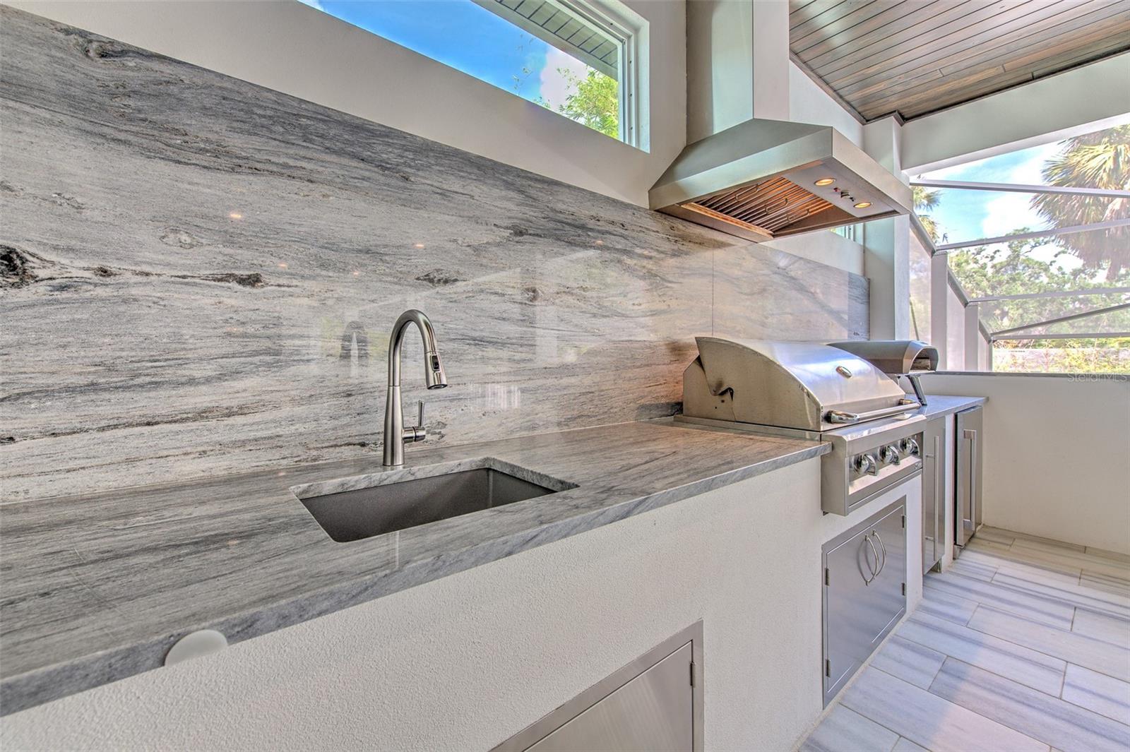 4815 W SUNSET BLVD, TAMPA, FL, 33629