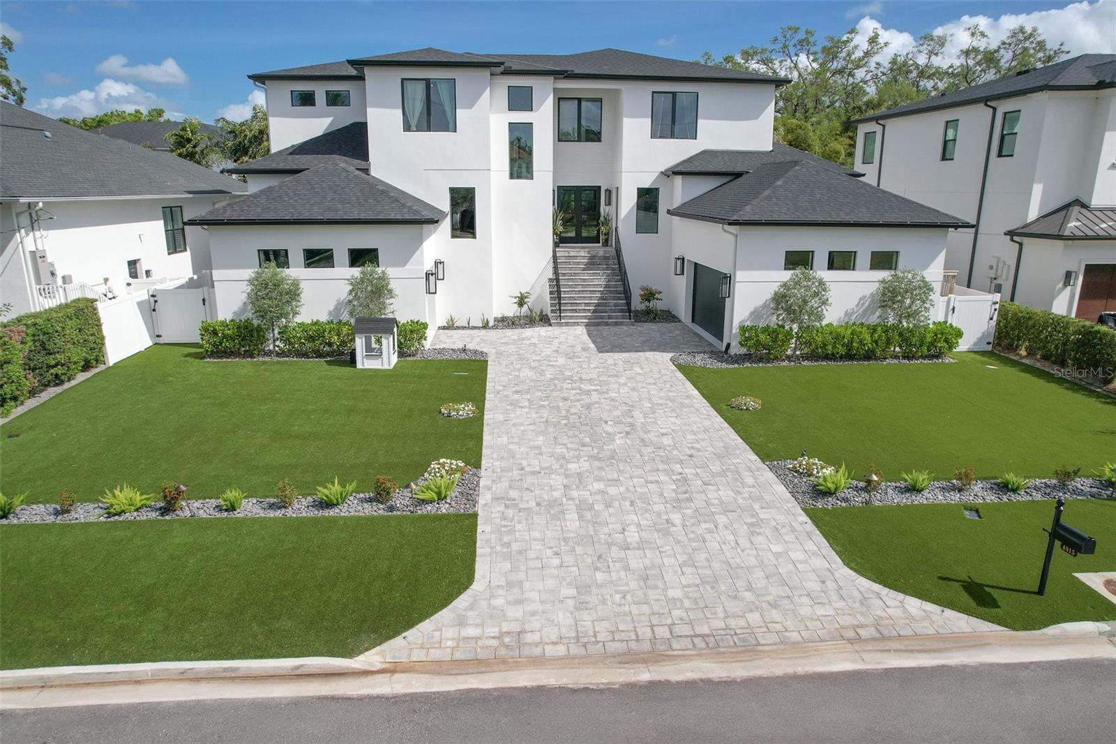 4815 W SUNSET BLVD, TAMPA, FL, 33629