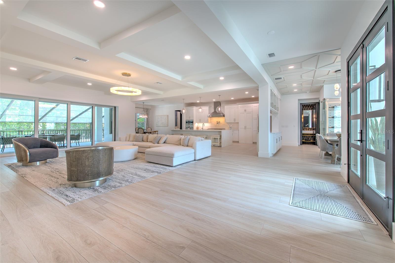 4815 W SUNSET BLVD, TAMPA, FL, 33629