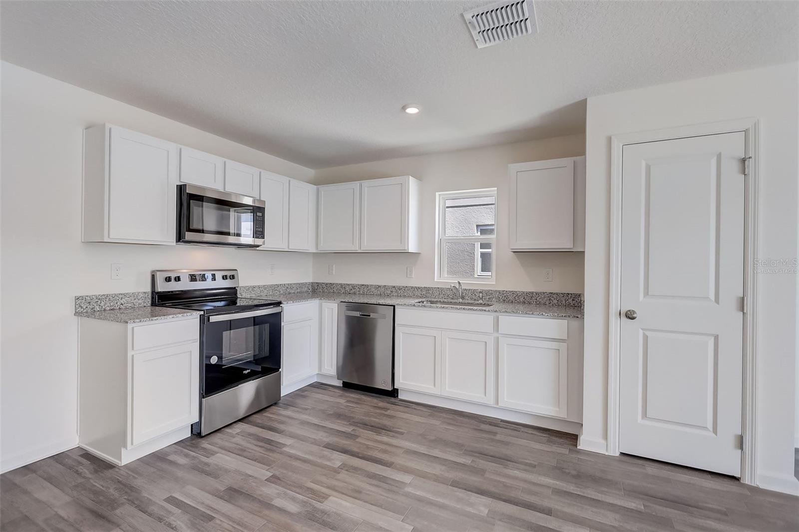 2323 OKLAHOMA DR, SUMTERVILLE, FL, 33585