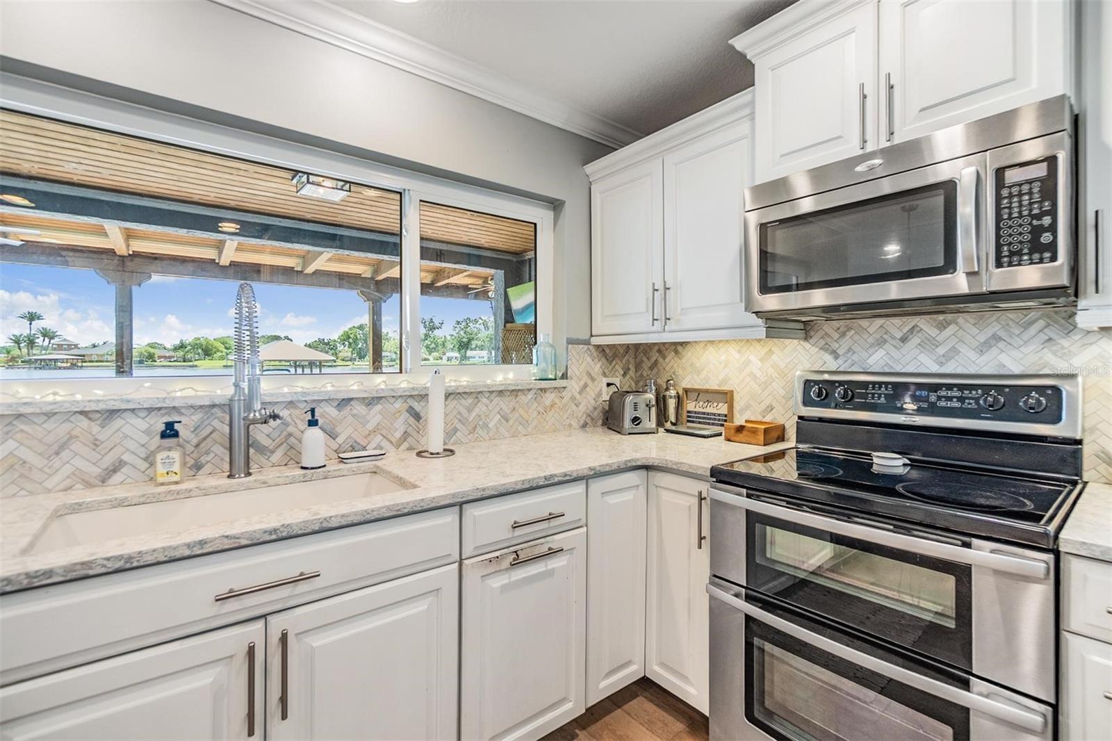 3938 LAKE JOYCE DR, LAND O LAKES, FL, 34639