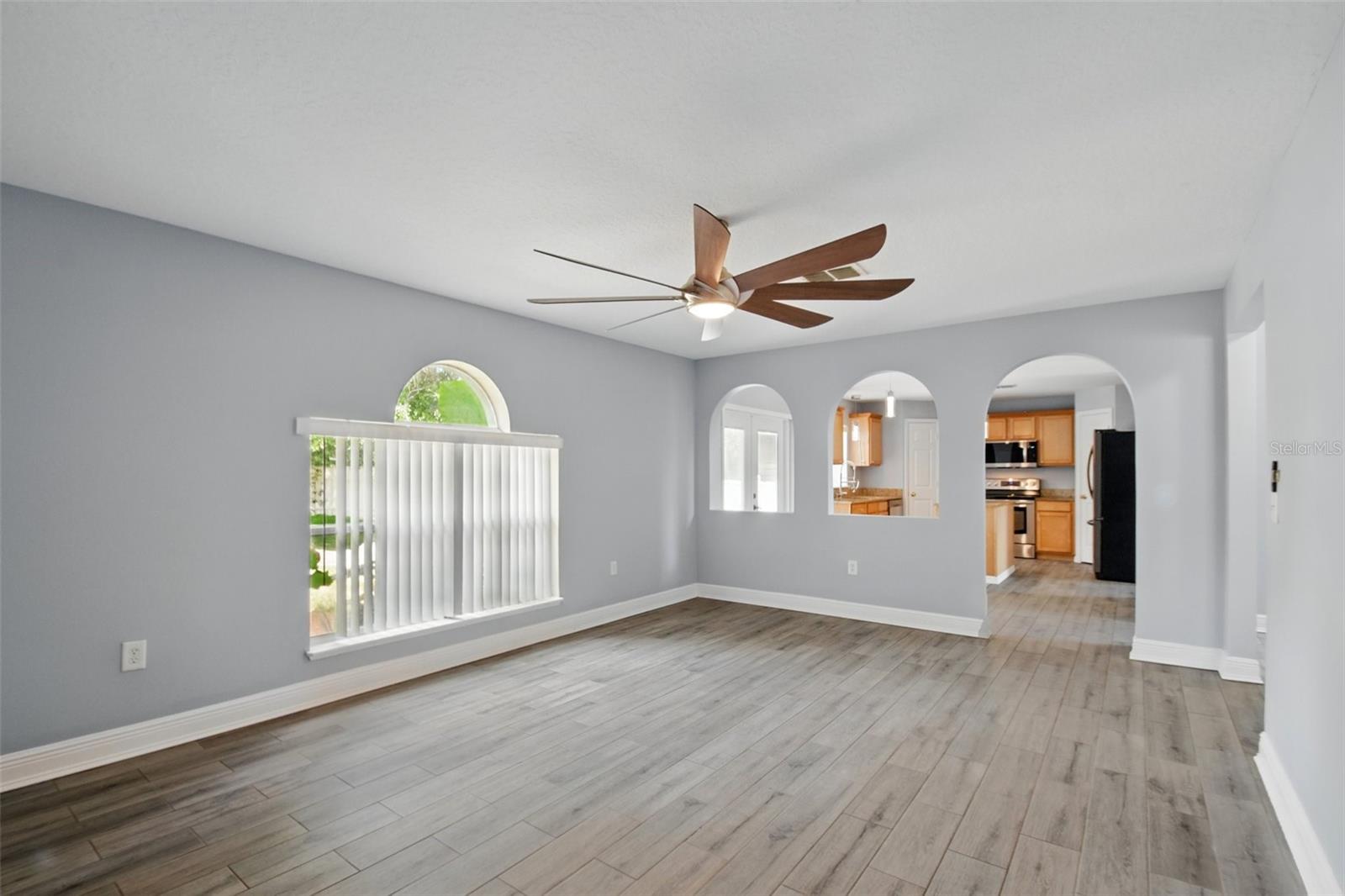 905 CASCADE FALLS LN, DELAND, FL, 32720