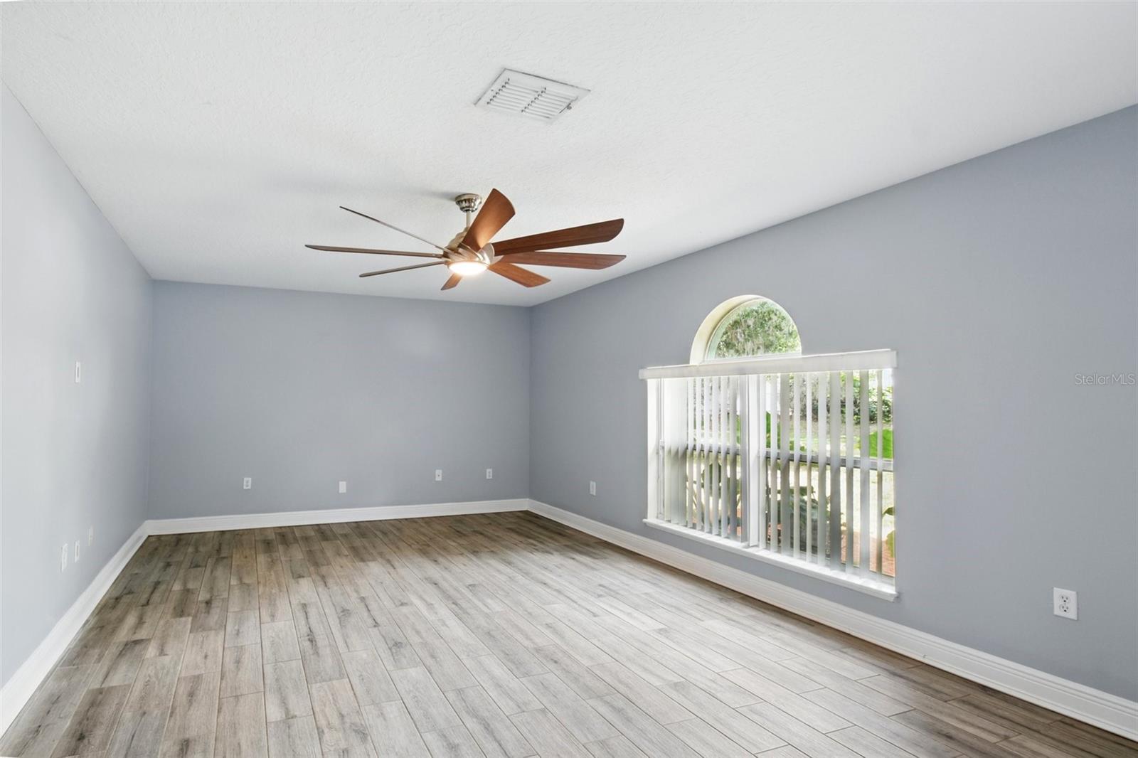905 CASCADE FALLS LN, DELAND, FL, 32720
