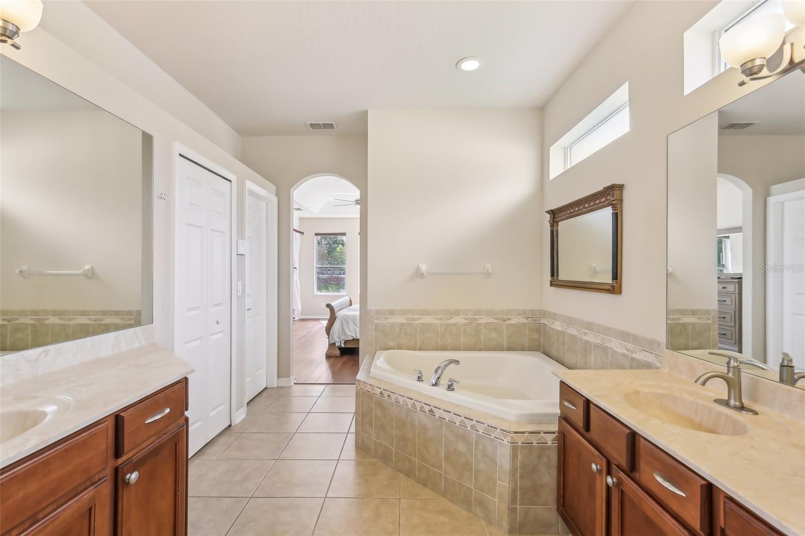 20254 RAVENS END DR, TAMPA, FL, 33647