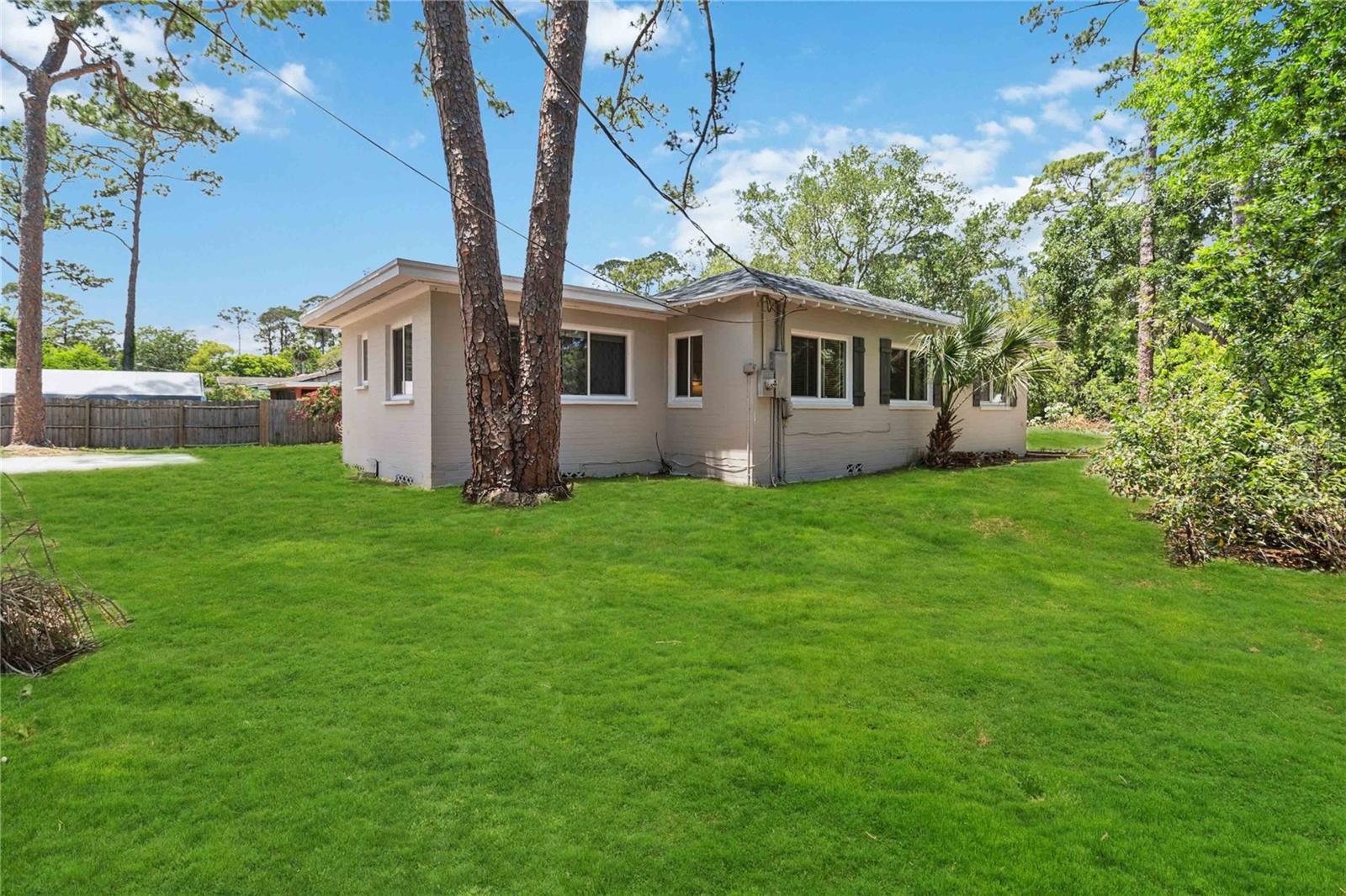 1121 MAGNOLIA AVE, DAYTONA BEACH, FL, 32114