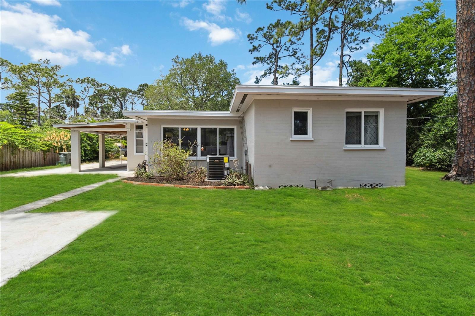 1121 MAGNOLIA AVE, DAYTONA BEACH, FL, 32114
