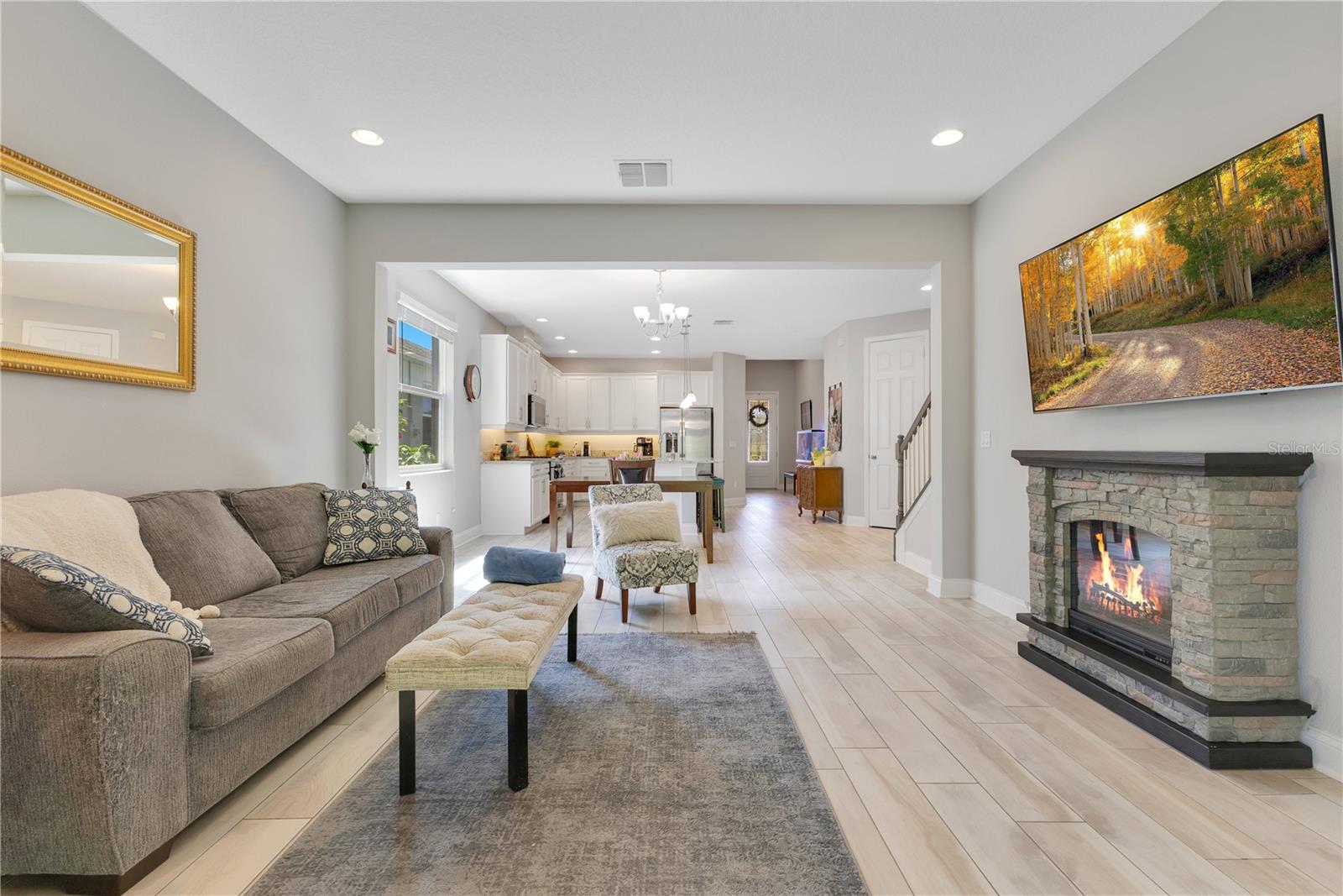 2127 BAY LINE RD, OAKLAND, FL, 34787