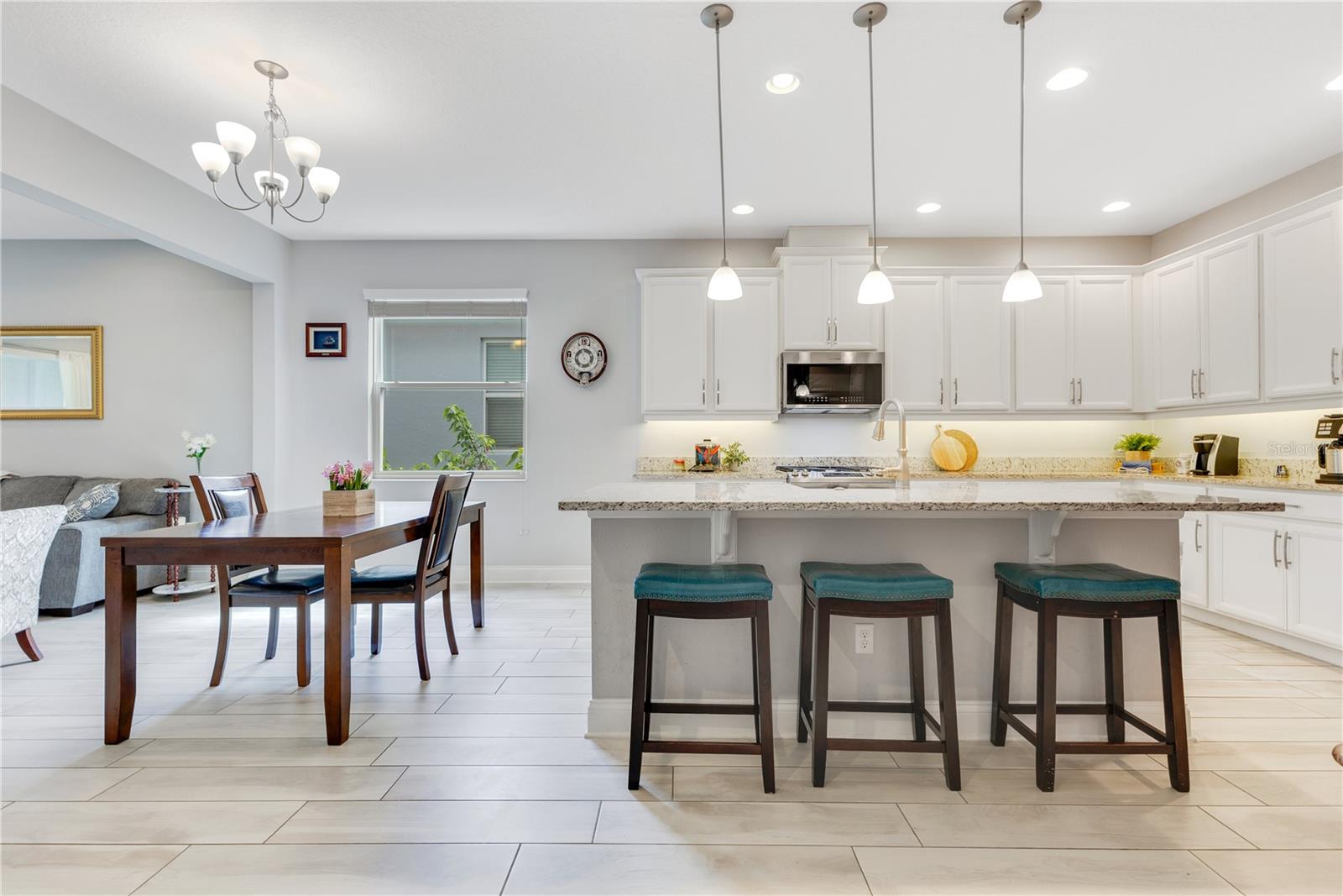 2127 BAY LINE RD, OAKLAND, FL, 34787