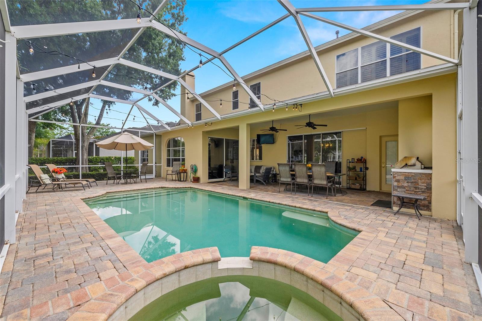 2207 CLIMBING IVY DR, TAMPA, FL, 33618