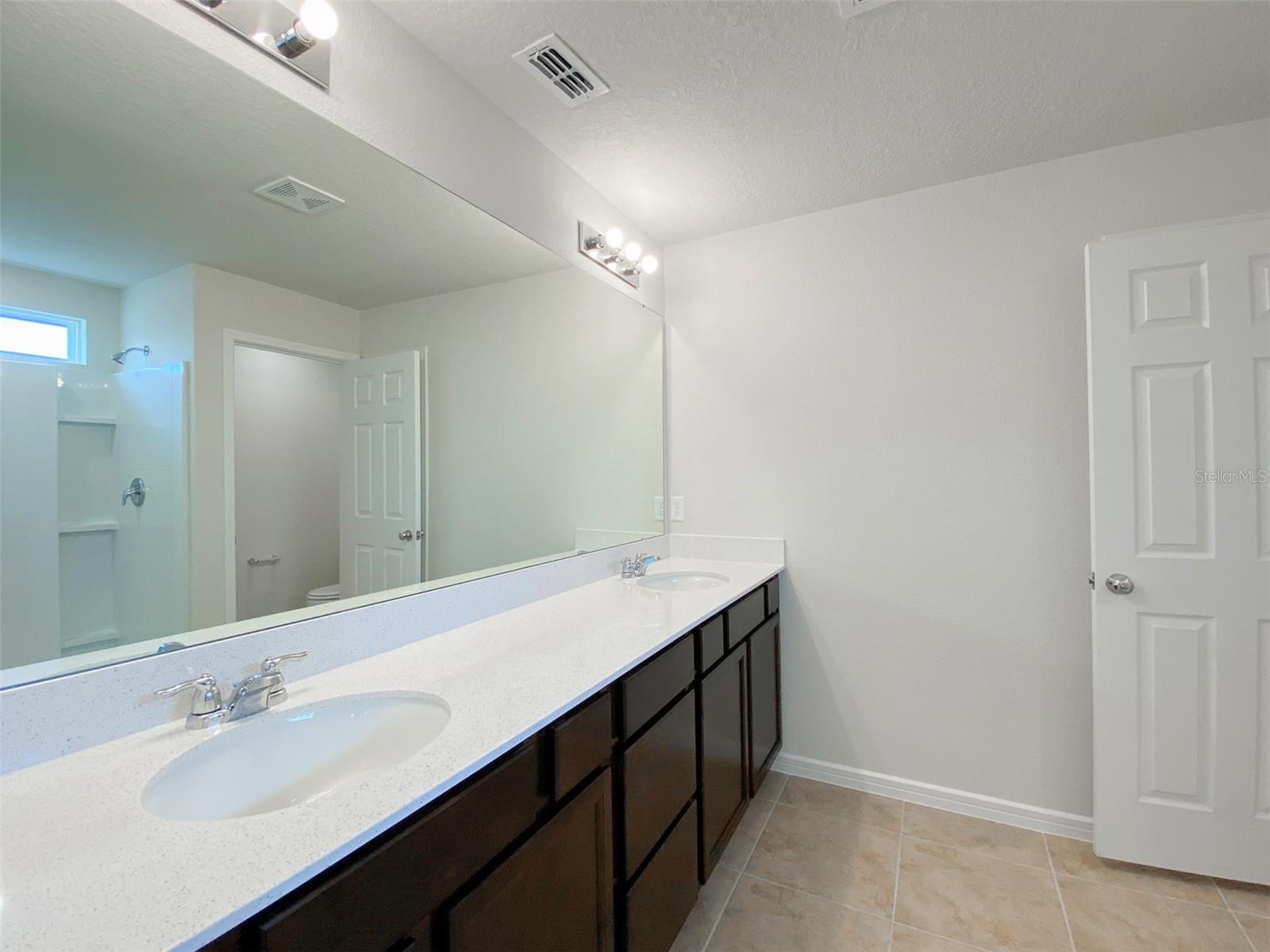 1564 ASPEN AVE, DAVENPORT, FL, 33837