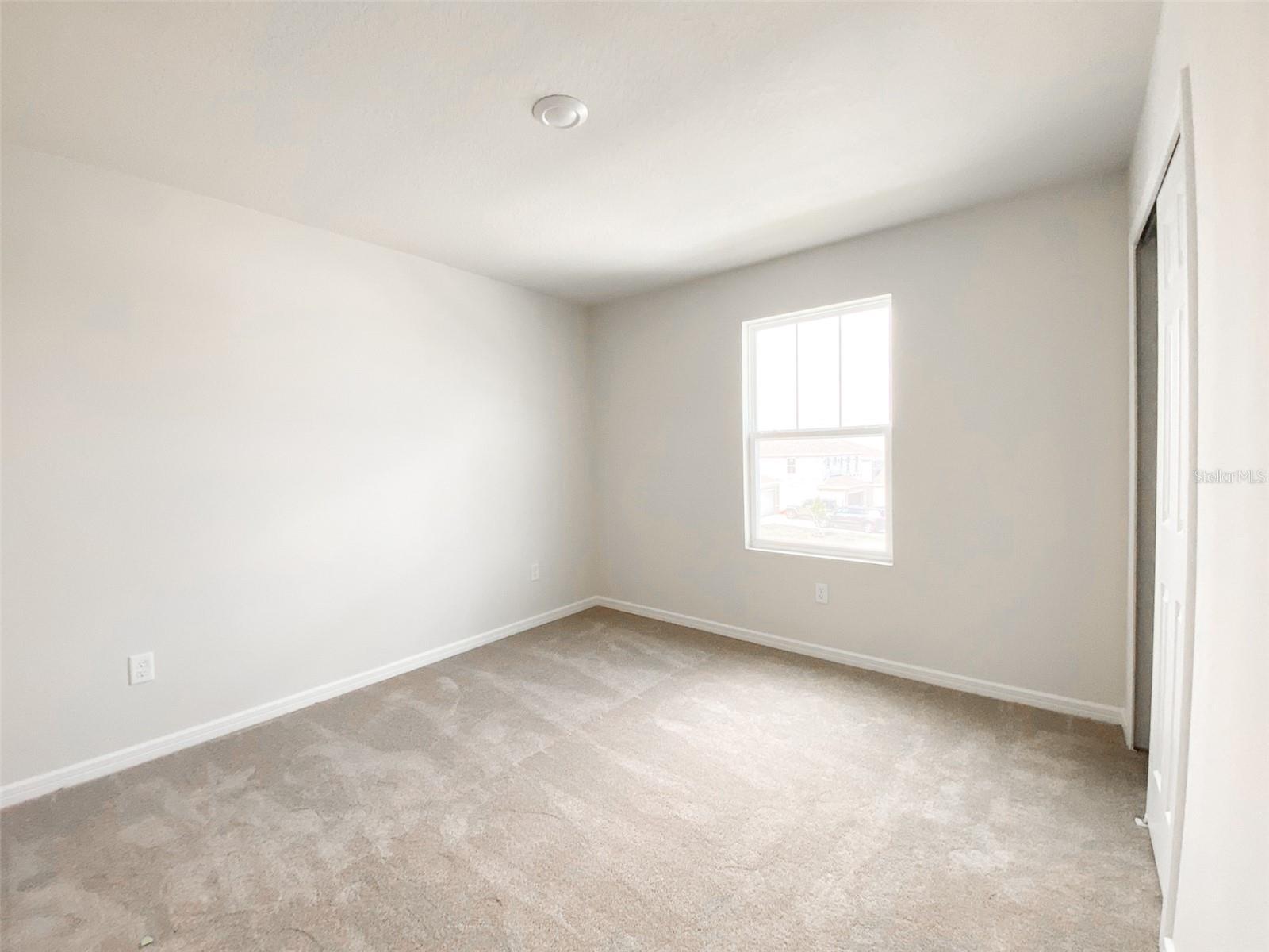 1564 ASPEN AVE, DAVENPORT, FL, 33837