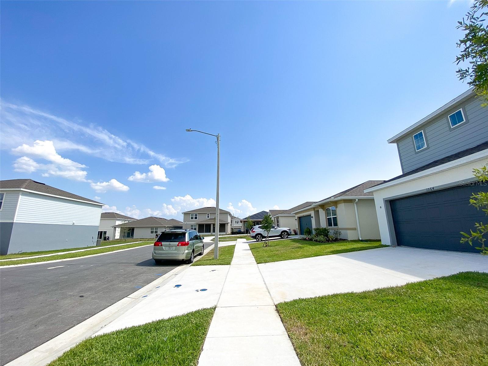 1564 ASPEN AVE, DAVENPORT, FL, 33837