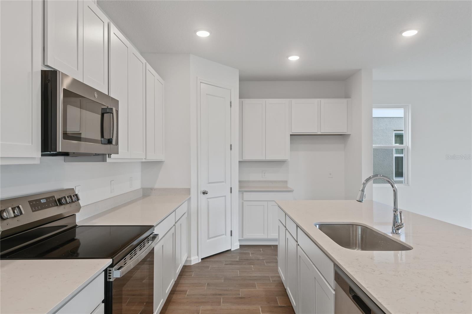 741 LAKE DELL AVE, DUNDEE, FL, 33838