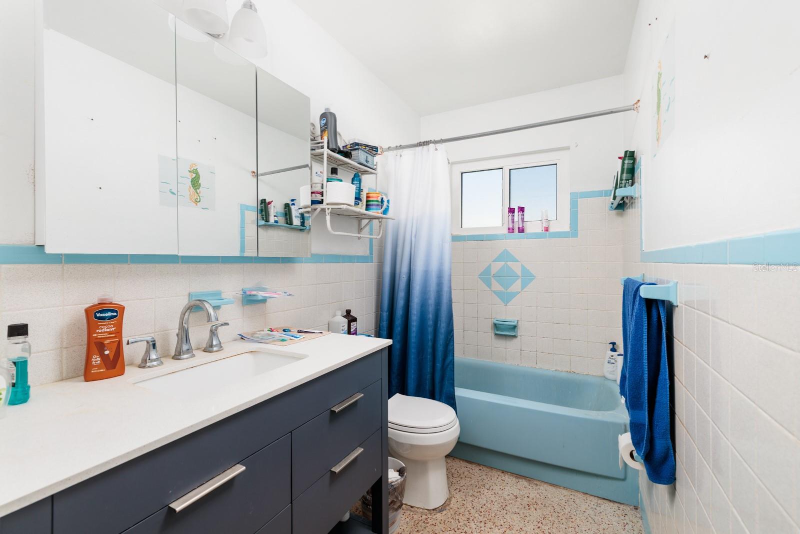 9469 TREASURE LN NE, ST PETERSBURG, FL, 33702