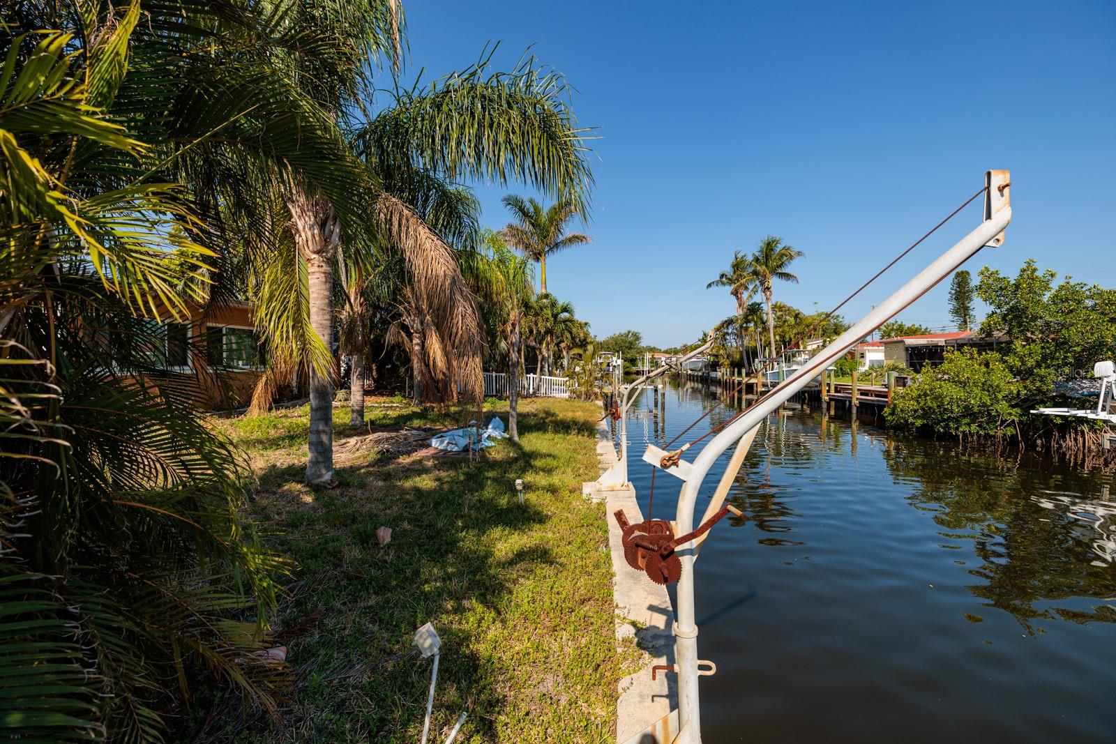 9469 TREASURE LN NE, ST PETERSBURG, FL, 33702