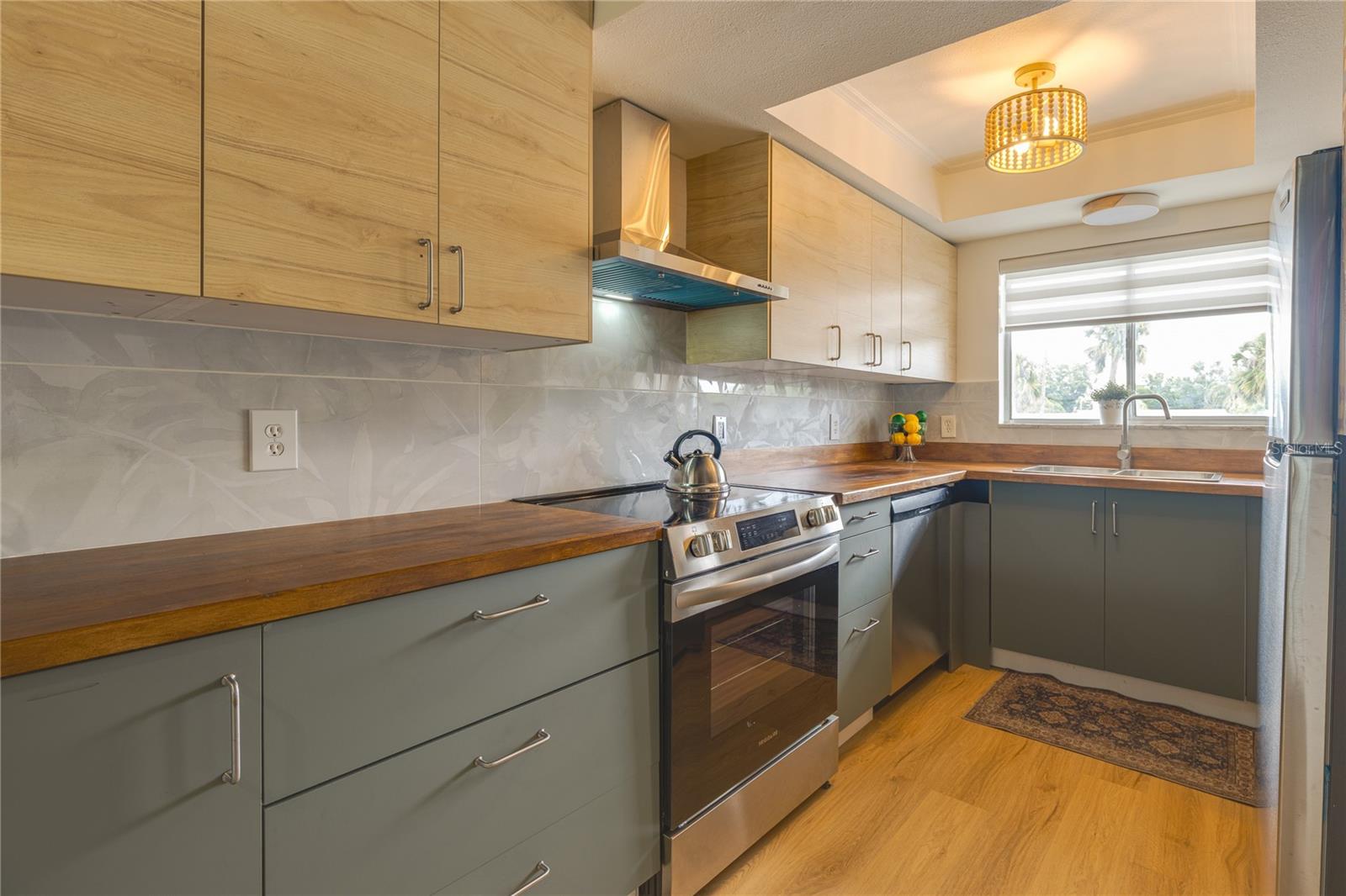 1200 37TH ST N #206, ST PETERSBURG, FL, 33713