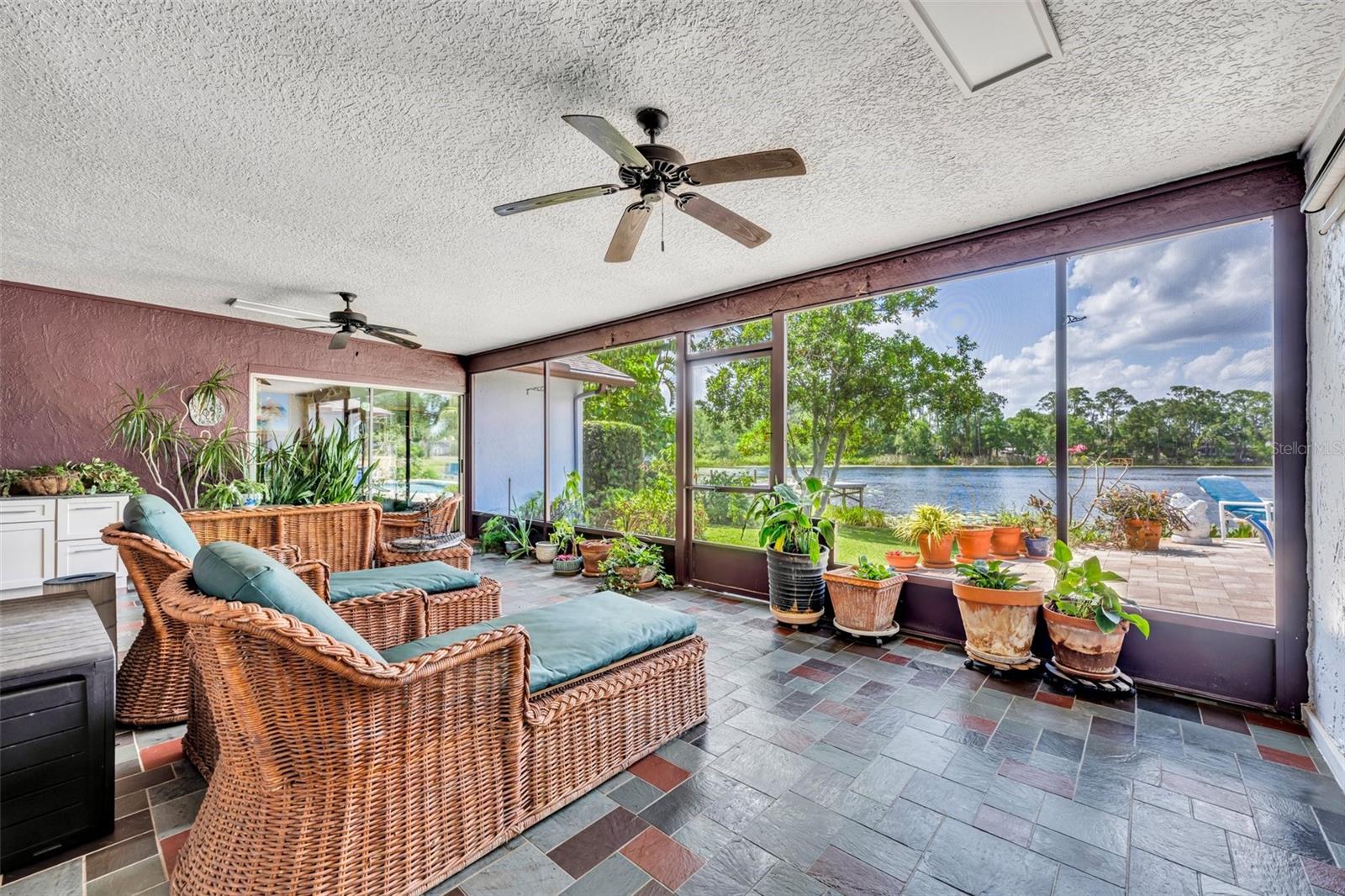 3960 LAKE MIRA DR DR, ORLANDO, FL, 32817