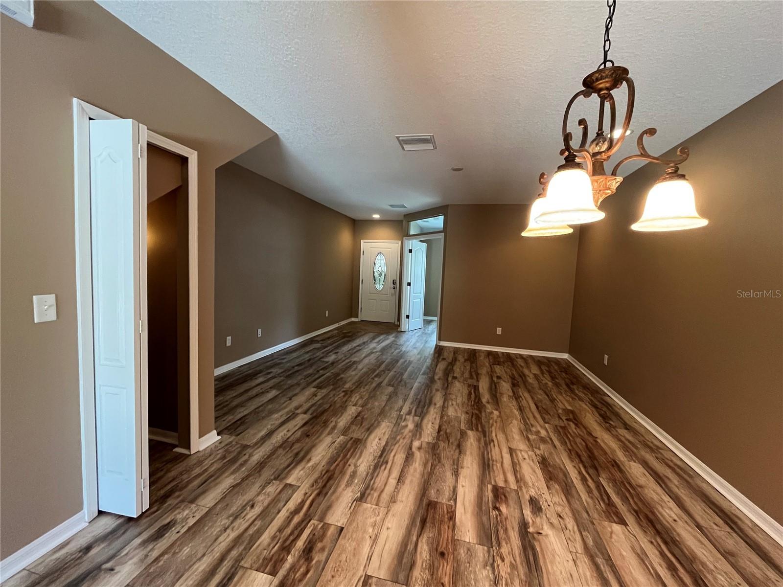 15811 FISHHAWK FALLS DR, LITHIA, FL, 33547