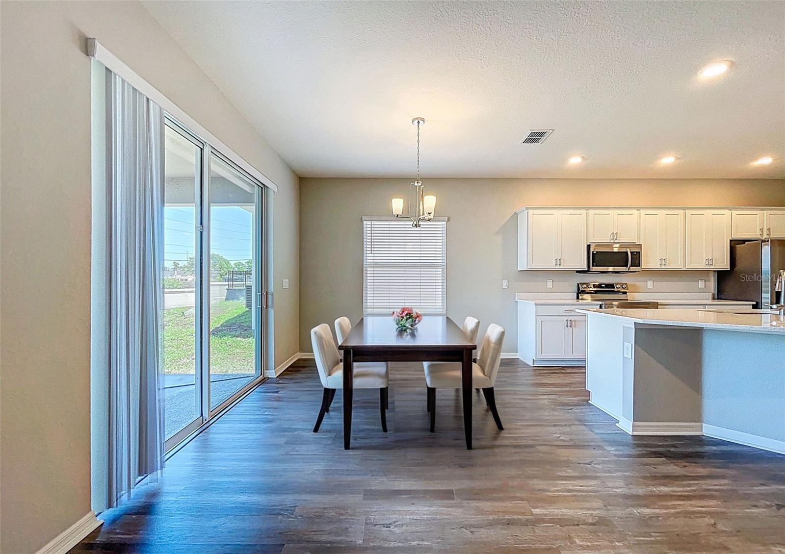 1121 MOUNTAIN FLOWER LN, DAVENPORT, FL, 33837