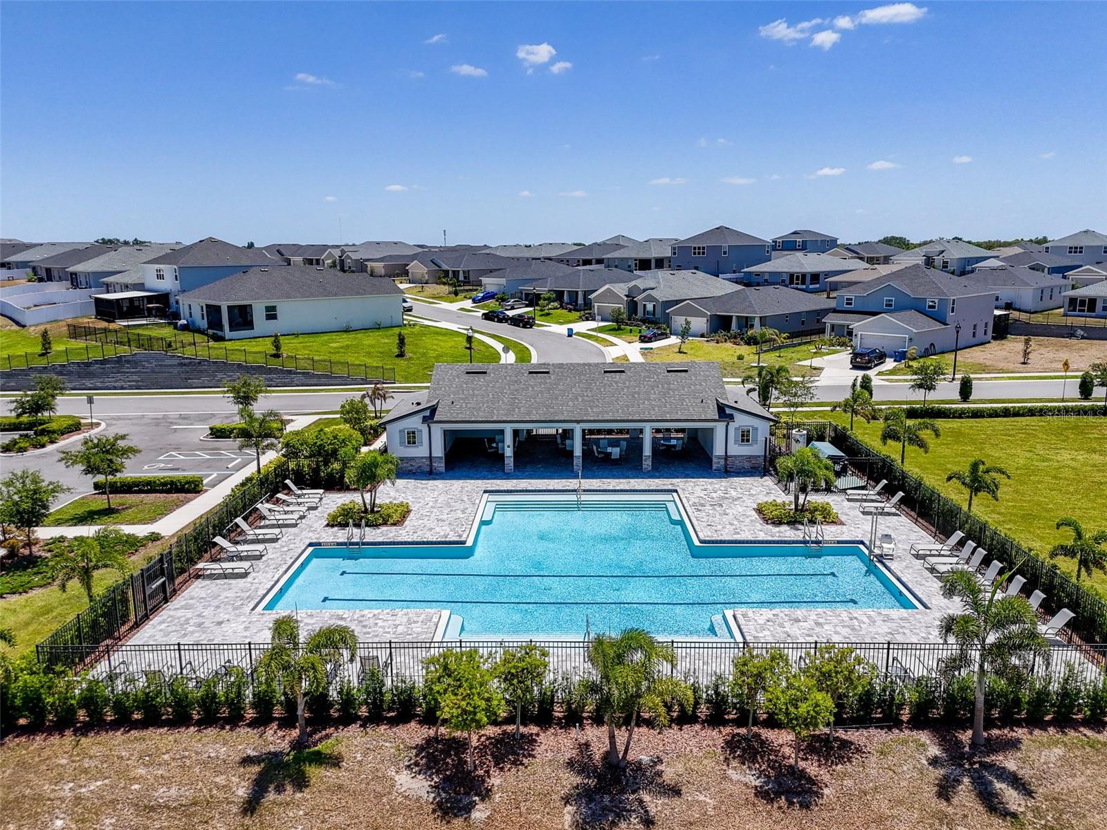 1121 MOUNTAIN FLOWER LN, DAVENPORT, FL, 33837