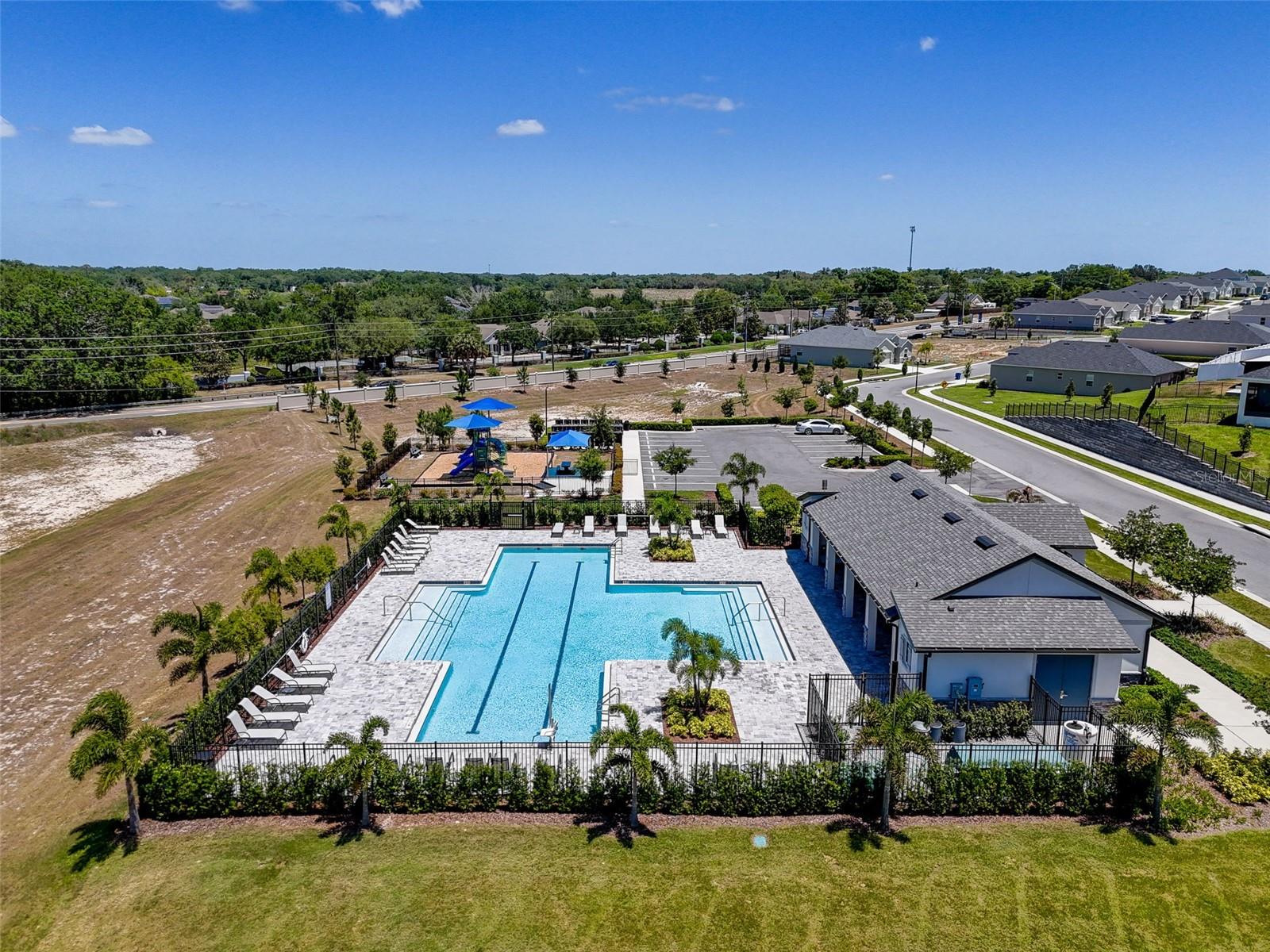 1121 MOUNTAIN FLOWER LN, DAVENPORT, FL, 33837