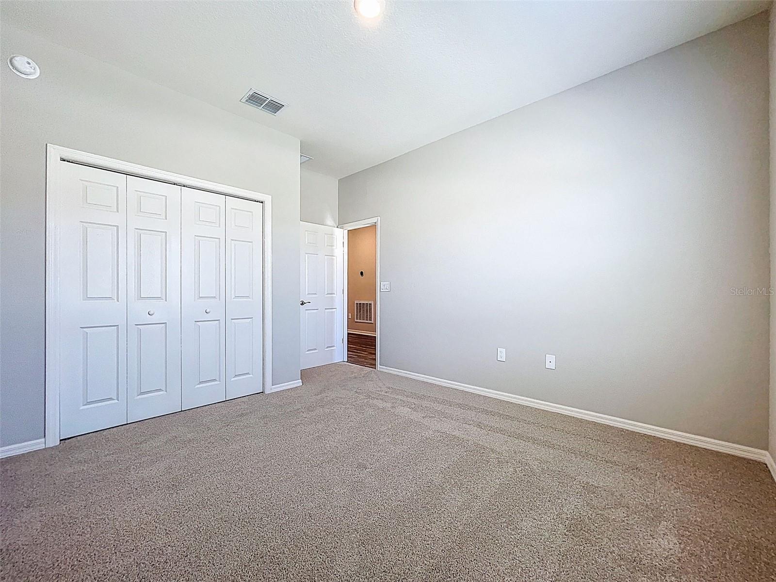 1121 MOUNTAIN FLOWER LN, DAVENPORT, FL, 33837